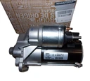 Стартер новый оригинальный 233003152r renault dacia