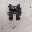 Двигун обігрівача toyota avensis t25 denso ae063700-8930 denso