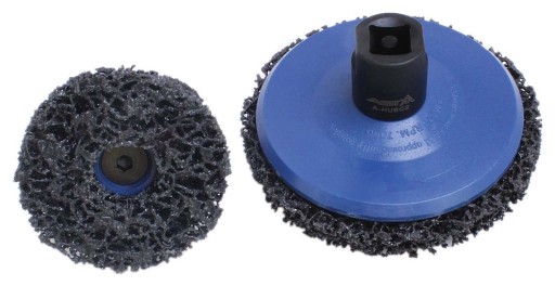 030 224 030 224 ЩІТКА ДЛЯ ЧИЩЕННЯ МАТОЧИН І ДИСКІВ