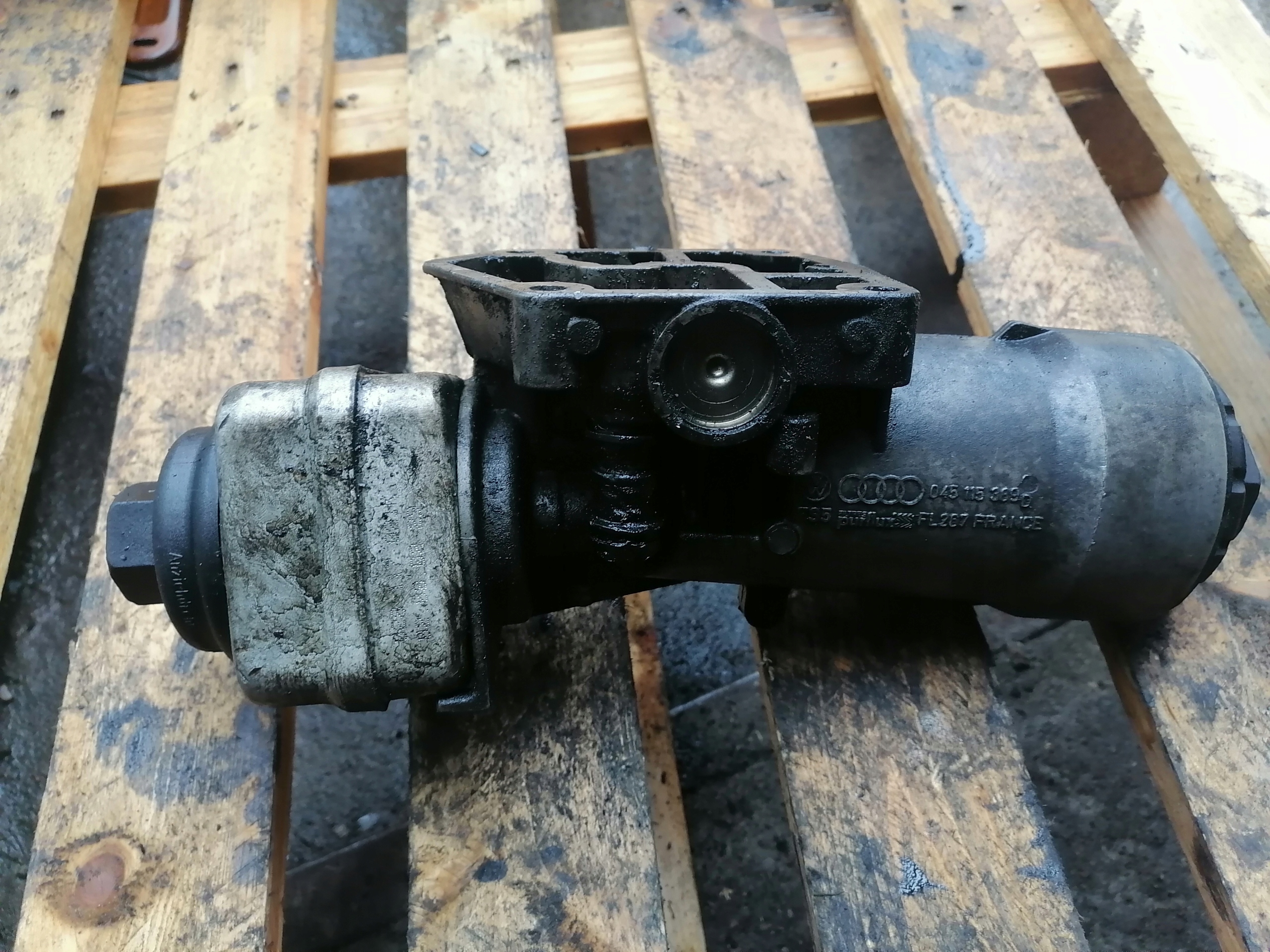 045115389D КОРПУС МАСЛЯНОГО ФИЛЬТРА AMF 1.4 TDI AUDI