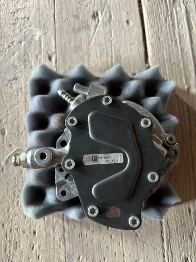 070145209J Насос вакуумний VW T5 2.5 TDI