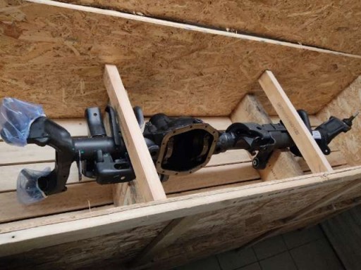 Корпус переднего моста wrangler jl sahara sport