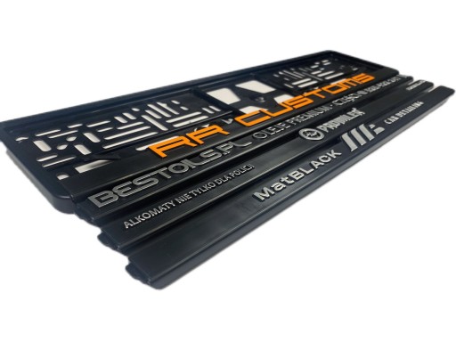 150 рамок для номерних знаків з опуклими 3D буквами