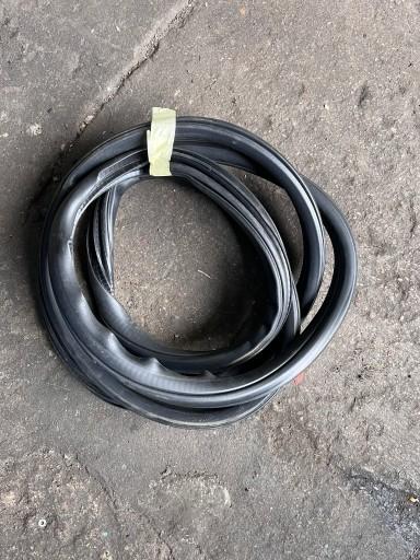 167 BMW F25 X3 ущільнення двері ПД л