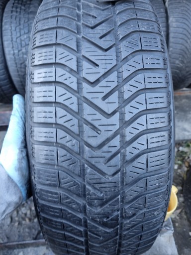 195/55r17 Pirelli снегоконтроль зима 210