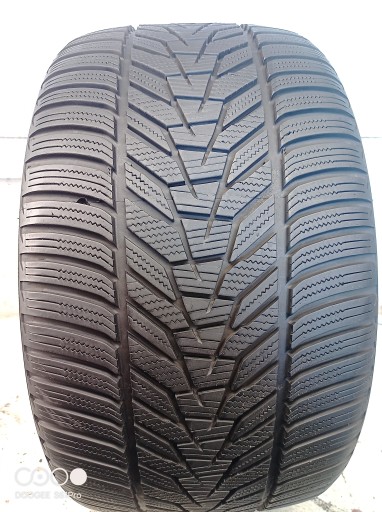 1x 285/30R20 99 Вт Hankook Winter i'cept evo3
