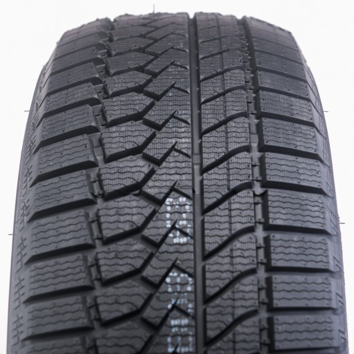 1 зимняя шина 225/65R17 Goodride SW628 102T