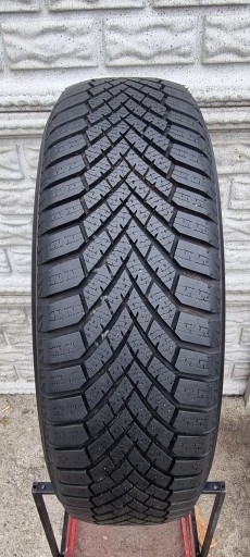 1x YOKOHAMA BLUEARTH WINTER V906 195/60R17 90H 2023 7,5 мм