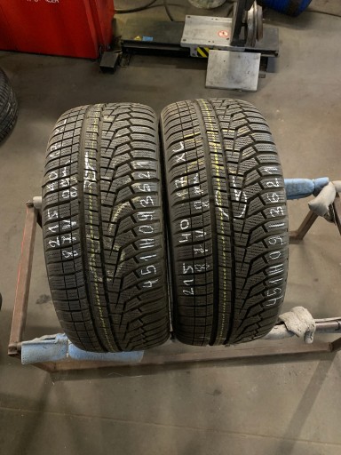 2 ШИНИ 215/40R17 XL HANKOOK WINTER I*CEPT EVO 2