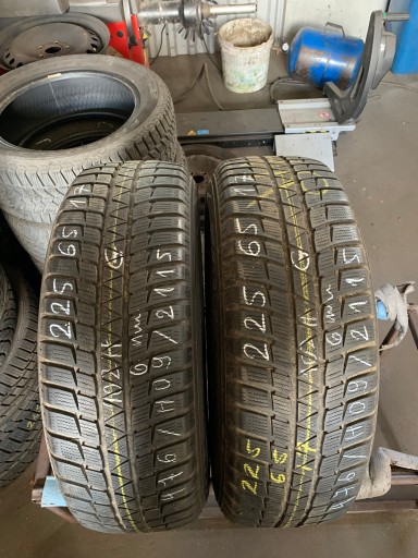2 ШИНИ 225/65R17 FALKEN HS449 EUROWINTER