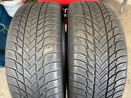 2 зимові шини 225/60R17 Bridgestone LM001 6мм