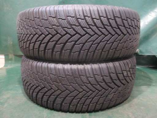 2 зимние шины б/у 215/60R16 99H Firestone Winterha 4 7,5 мм II 2022 года.