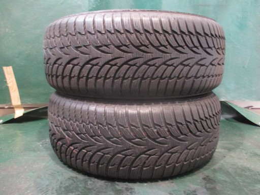 2 б/в зимова гума 235/55R17 103H Nokian WRD3 7 та 6.5 мм 2018р.
