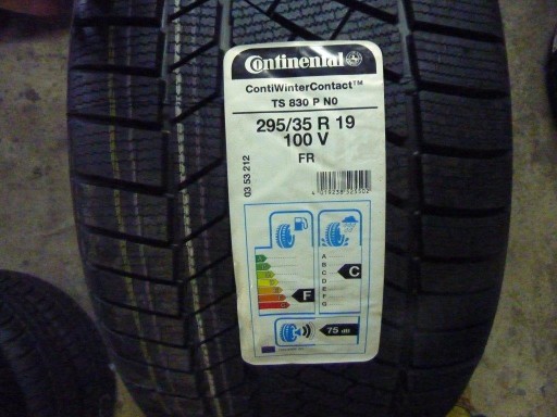 2 x НЕВИКОРИСТАНА ЗИМА шина 295/35R19 CONTINENTAL CONTIWINTER TS830P Z749