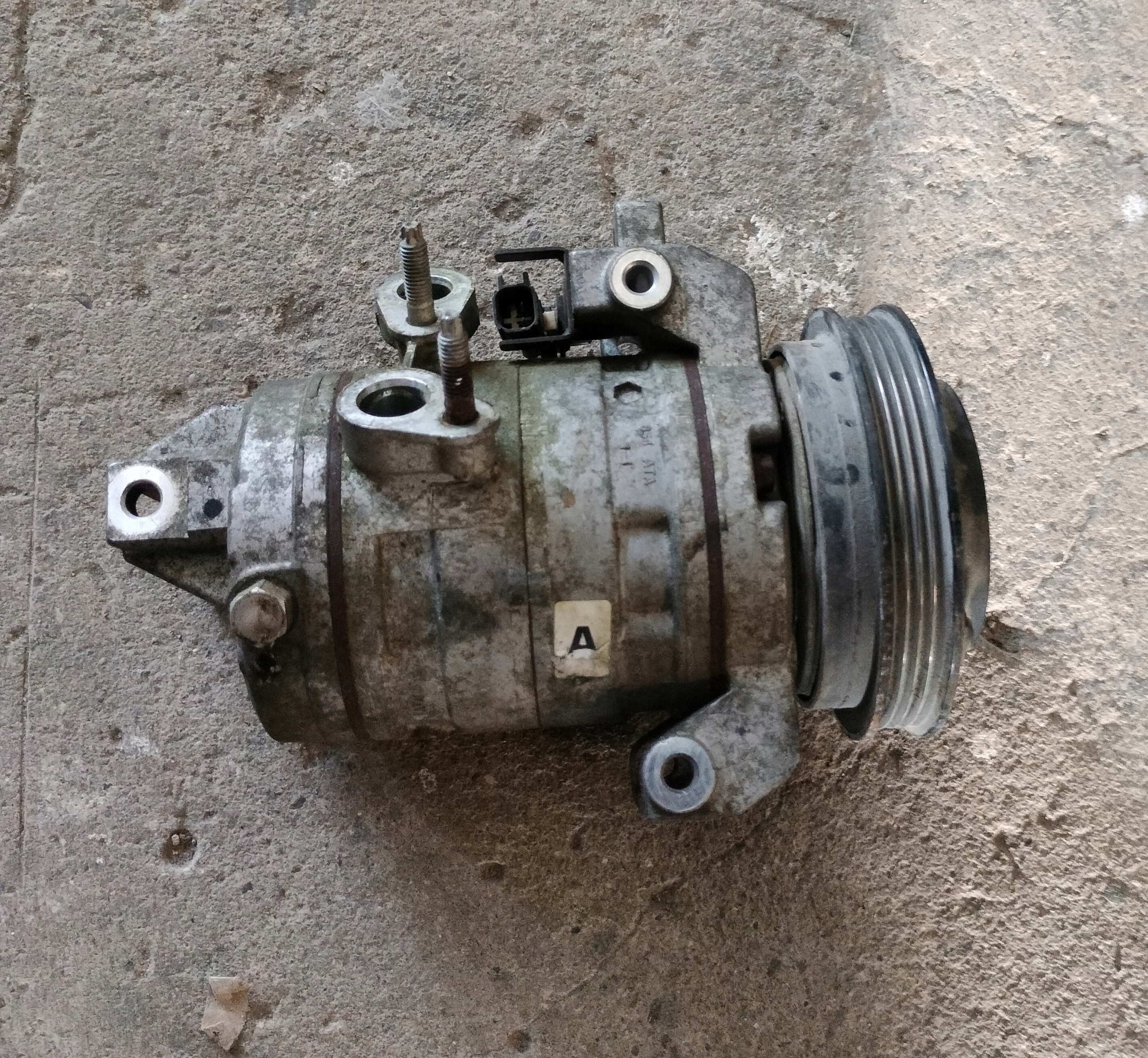 BR33-19D629-AE - 2010 2014 FORD MUSTANG КОМПРЕСОР КОНДИЦІОНЕРА