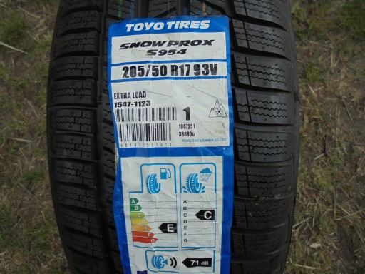 205/50R17 Toyo Snowprox S954 205/50/17