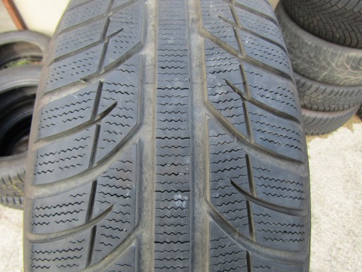 205/60R16 TOYO SNOWPROX S943 7.5mm 92H