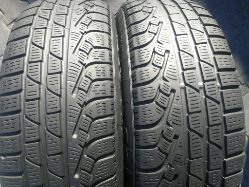 205/65R17 PIRELLI SOTTOZERO WINTER 210 SERIE II. 2 ШТ.