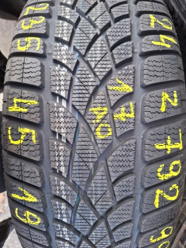 235 45 19 DUNLOP SP ЗИМНИЙ СПОРТ 3D AO