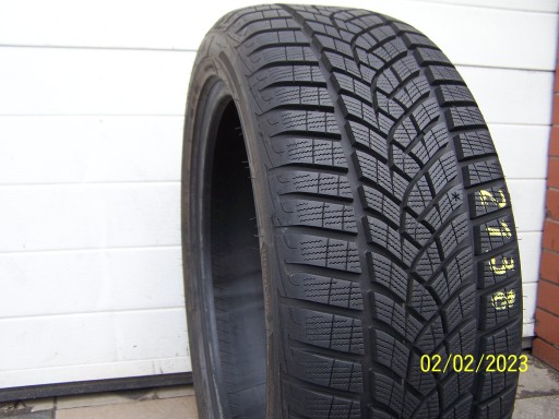 235/50R19 1403V Goodyear Ultra Grip Performance+