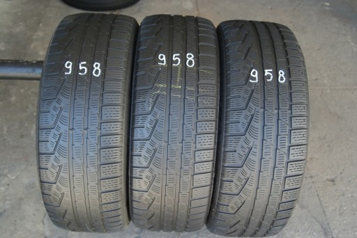 235/55R18 104H Pirelli SottoZero Winter 210 Serie II 235/55/18