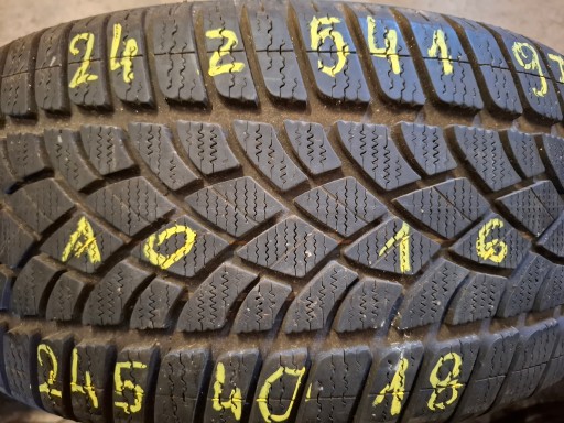 245 40 18 DUNLOP SP ЗИМНИЙ СПОРТ 3D AO