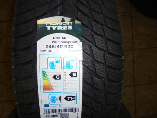 245/40R20 Nokian WR Snowproof P