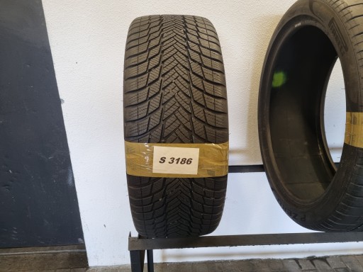 245 45 20 103W Bridgestone Blizzak LM001 AO DOT.3622R