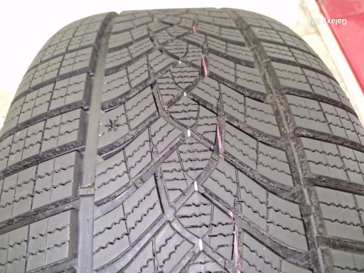 255/40/19 255/40r19 Goodyear Ultra Grip Performance + 100w BMW