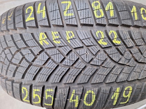 255 40 19 HANKOOK WINTER I'CEPT EVO3