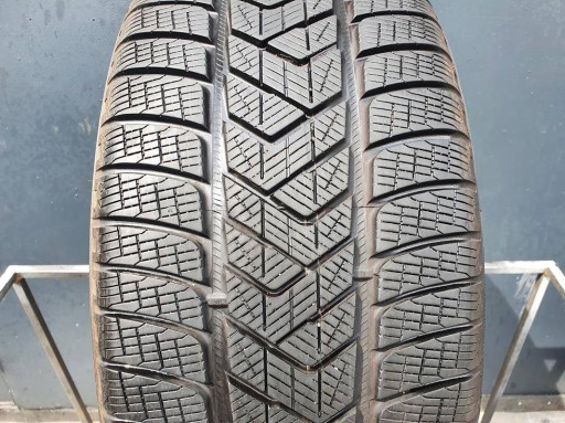 255/50R19 Pirelli Scorpion Winter одинарна зимова шина 7,1 мм