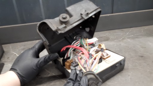 264b60013r Блок предохранителей Renault Laguna III