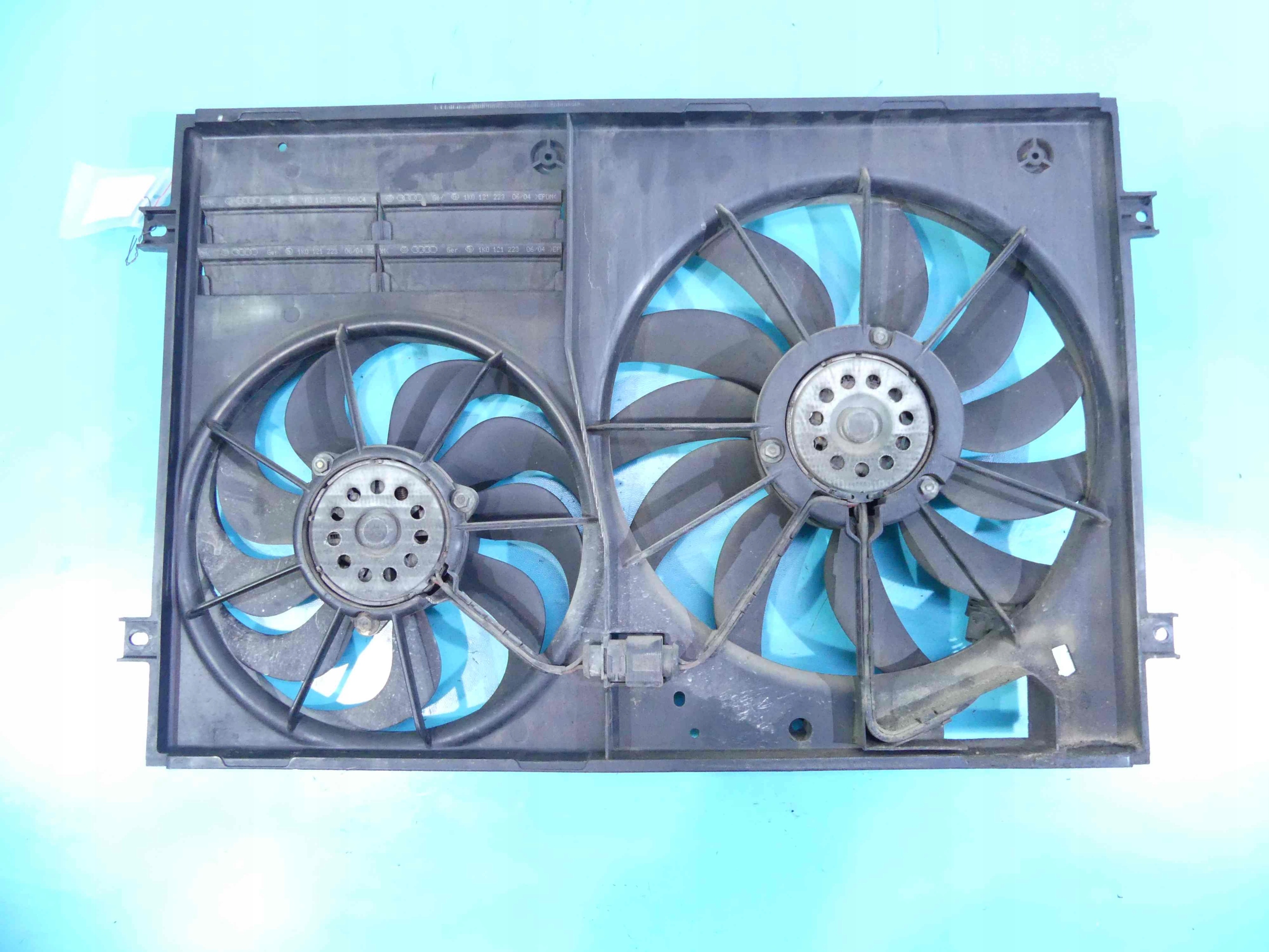 1K0121207N, 1K0121205D - 2X КОРПУС ВЕНТИЛЯТОРА РАДИАТОРА VW TOURAN И 2.0 TDI