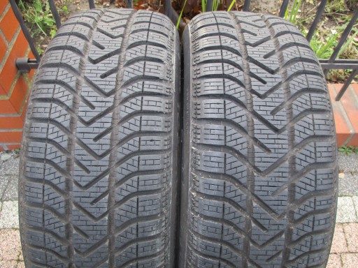 2 шт. PIRELLI Winter 210 SnowControl Serie 3 * BMW 195/55R17 92H 2x7,5 мм