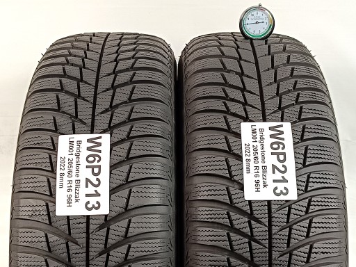 2x Bridgestone Blizzak LM001 205/60 R16 2022 г. Как новый!