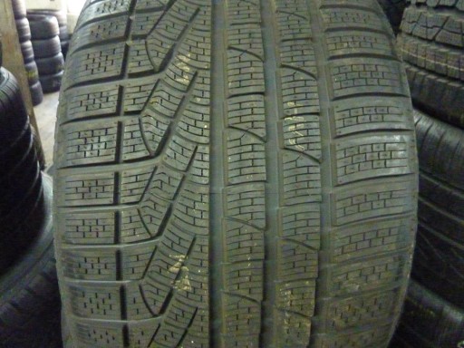 2x НЕВИКОРИСТАНА ЗИМА шина 295/30R19 PIRELLI WINTER SOTTOZERO SII Z1418