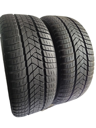2x Pirelli Winter SottoZero 3 235/45 R18 94V 8mm 2023 2021