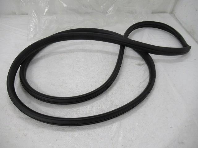 9814855880 - 3008 5008 УЩІЛЬНЕННЯ ДВЕРІ ЛІВИЙ ПЕРЕДНІЙ НОВИЙ