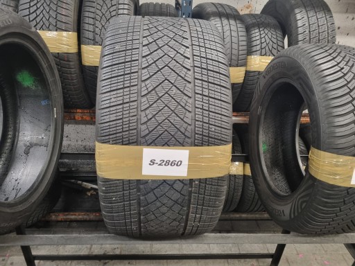 305 30 21 104 В Goodyear Ultra Grip Performance G1 NAO DOT.3422R