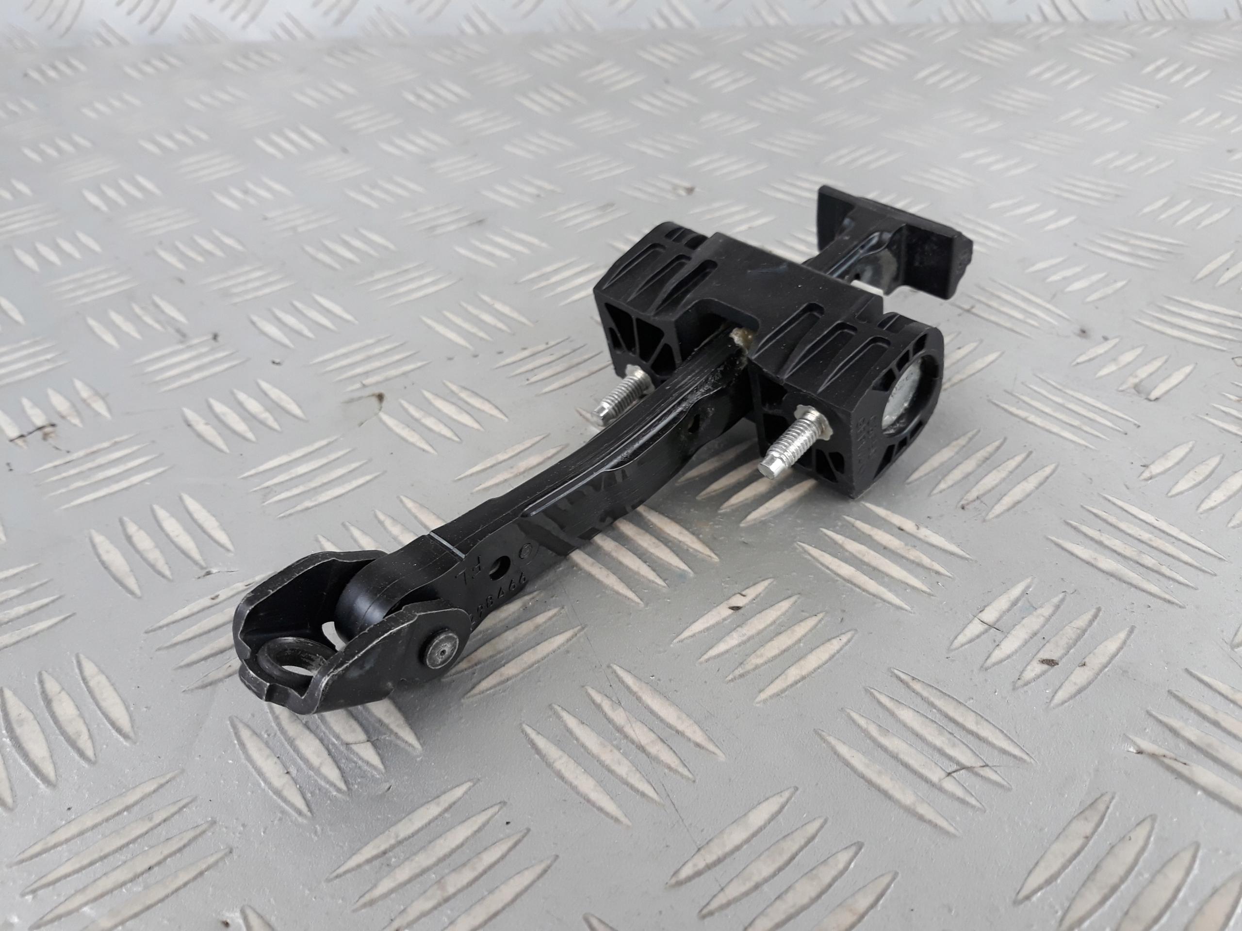 31298466 ограничитель двери VOLVO XC70 II 2 2007-16