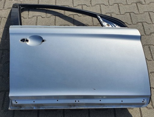 Праві передні двері volvo xc60 i 08-