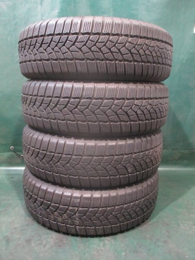 4 зимние шины б/у 195/65R15 Firestone Winte 5,5 и 4,8 мм 58, 2019 г.