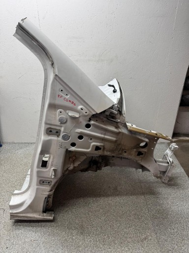 Чверть стрингера фартух правий передній combo e partner iv 2019-2024