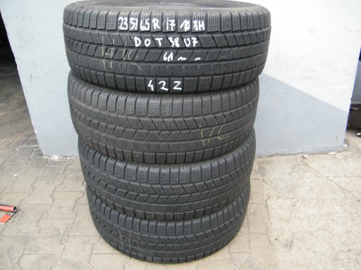 [42Z] 4xWINTER 235/65R17 108H PIRELLI SCORPION ICE &