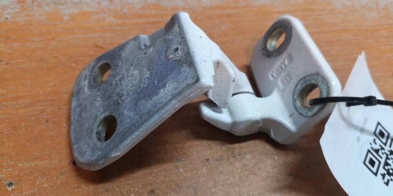 4H3226801AB ПЕТЛЯ ДВЕРІ ЛІВА ЗАДНЯ DISCOVERY