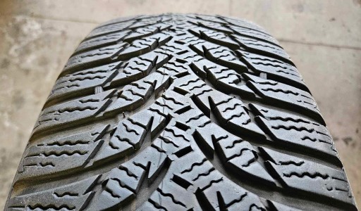 4x 185/65R15 88T Kumho WinterCraft WP51 / 2x 6 мм + 2x 5 мм - зимова гума