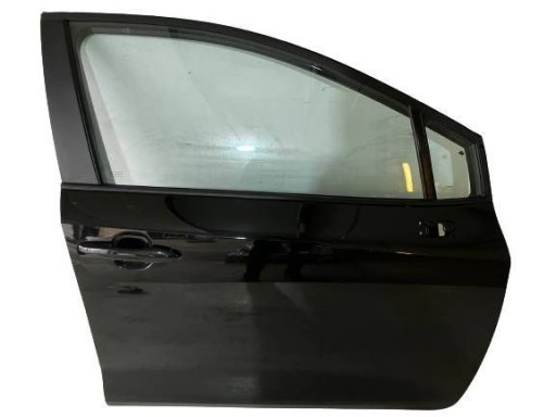 OYT1968 - Corolla e21 правая передняя дверь в сборе 209