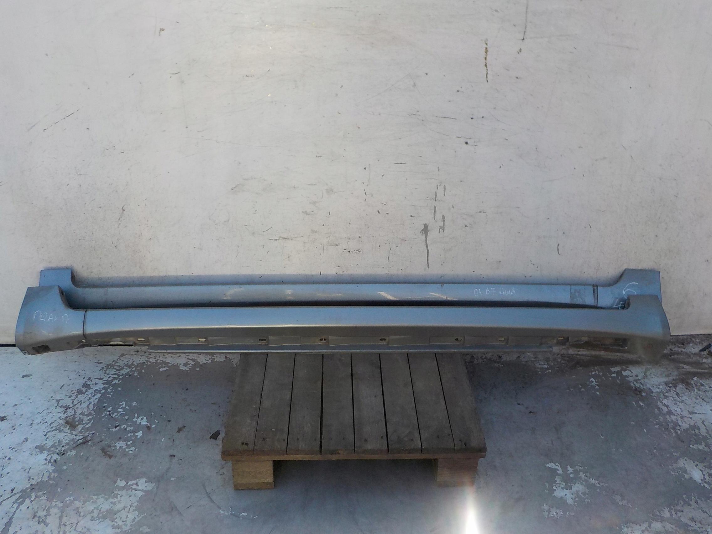 NAKŁ6 - 6 Audi A4 B7 накладки на пороги