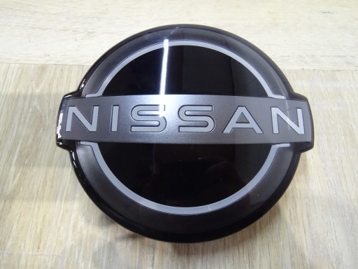 62890-6RS0A - 62890-6RA0A 628906RA0A NISSAN Rogue Эмблема Значок Решетка переднего бампера