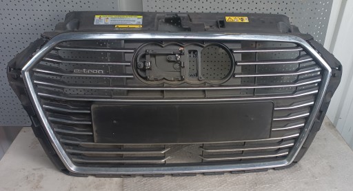 Решетка радиатора audi e-tron 8v4853651ac
